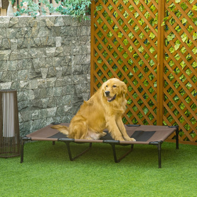 Lit pour chien surélevé brun clair 48 po x 36 po, filet respirant avec structure en métal, portatif pour le camping et les voyages en plein air