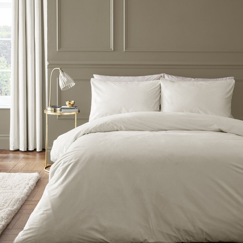 Kingsley Soft Matt Velvet Duvet Cover Set, King Duvet Cover + 2 Standard Pillowcases, Cream