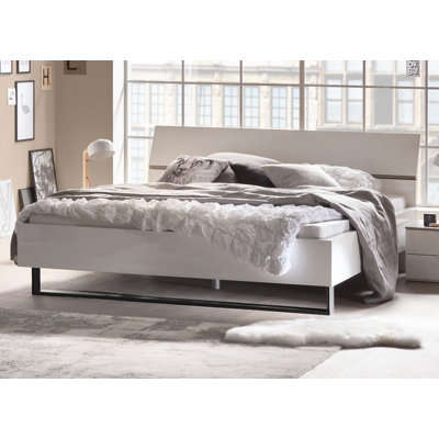 Earhart Bed