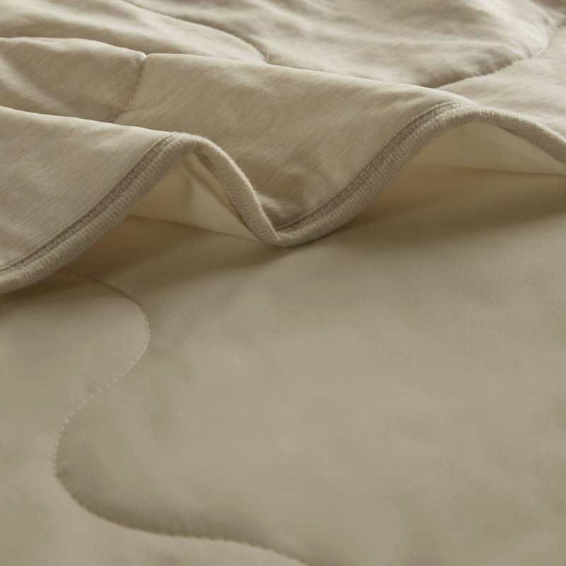 Sharper Image Cooling Touch Down Alternative Throw, Tan