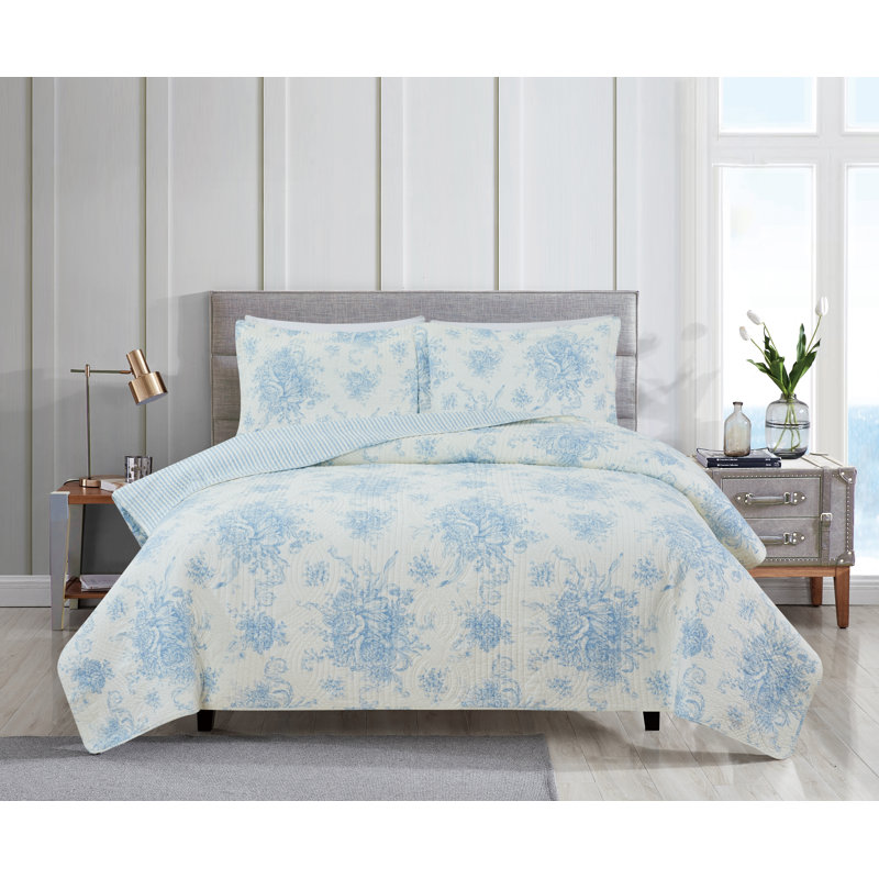 Benedictine Farmhouse / Country Cotton Quilt, Full/Queen Quilt + 2 Shams, Light Blue
