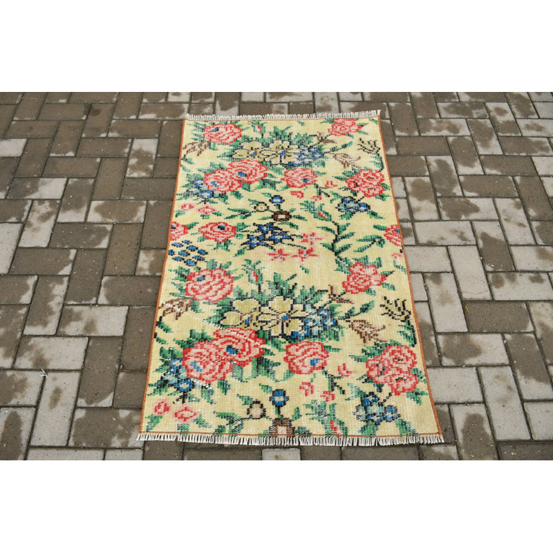 Tapis turc vintage fait à la main avec un motif botanique parfait pour le hall d'entrée ou le salon