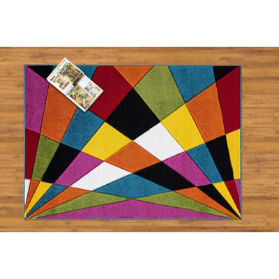 Araneli Geometric Area Rug
