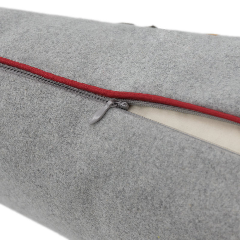 Housse de coussin en polyester brodé 