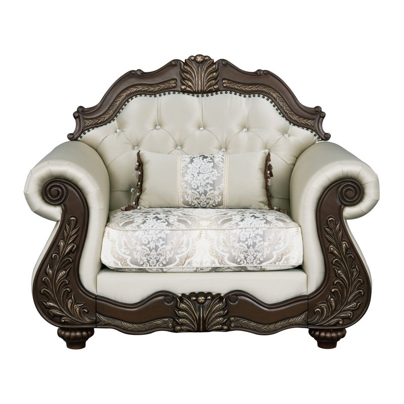 Fauteuil Pierce en tissu beige avec finition cerise