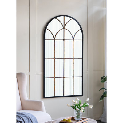 Miroir arqué de 34 po x 65,5 po avec motif noir et doré, ajoutant du caractère à la chambre à coucher, conception pleine longueur, idéal pour les espaces de décoration, les ensembles de dimensions