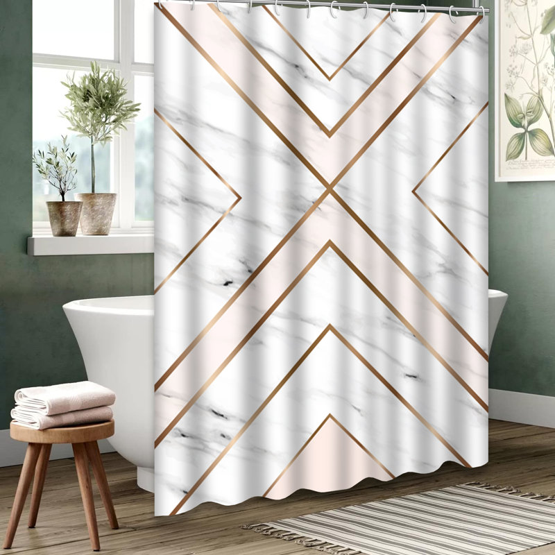 Rideau de douche à motifs géométriques or et marbre blanc avec 12 crochets, L 72 po x l 84 po