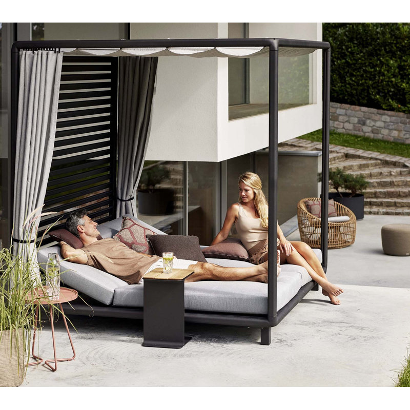Laze Cabana 1