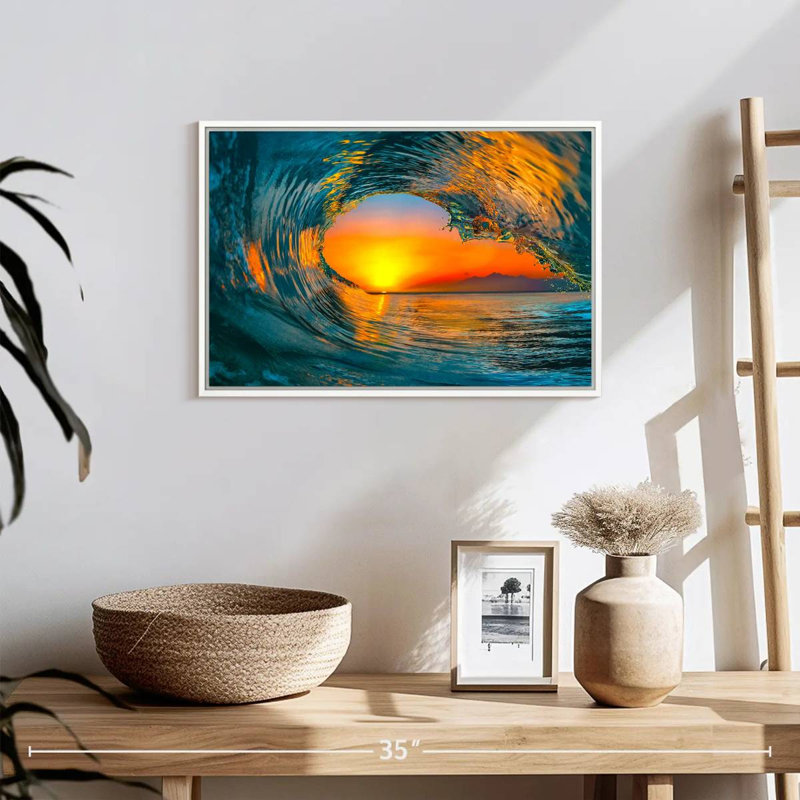 Vague dorée au coucher du soleil, H 9 po x l 13 po, Cadre flottant blanc