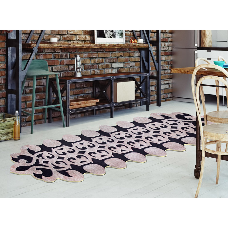 Tapis en polyester tissé à la machine Novelty, Nouveauté 2 pi 7 po x 9 pi 10 po