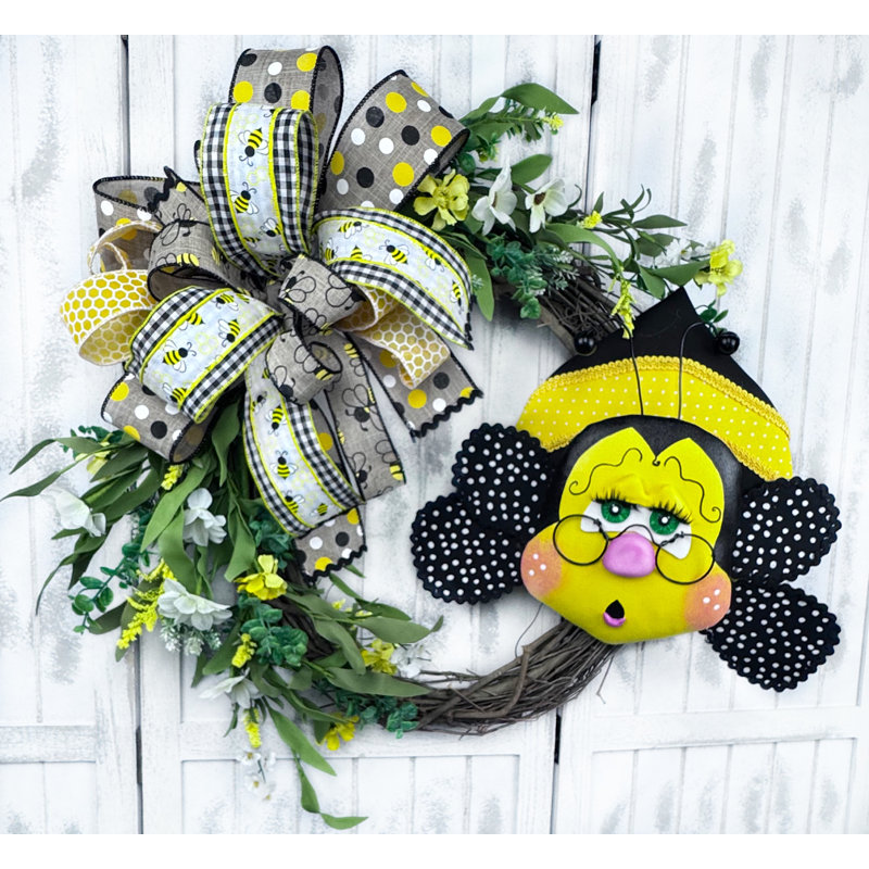 Grapevine Bumble Bee Wreath