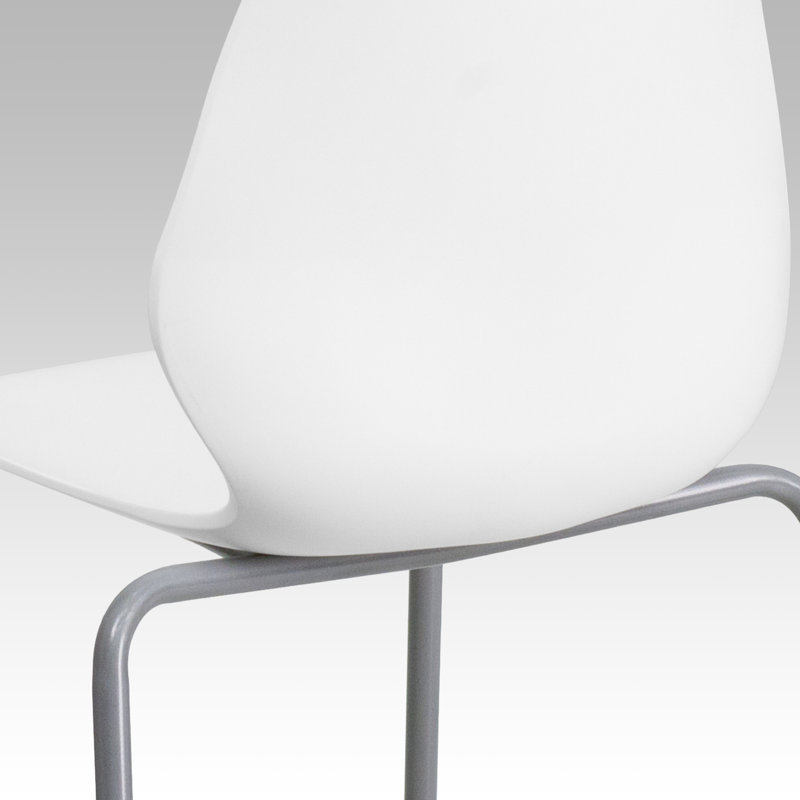 Chaises de vestibule empilables en plastique Oliverson, Blanc