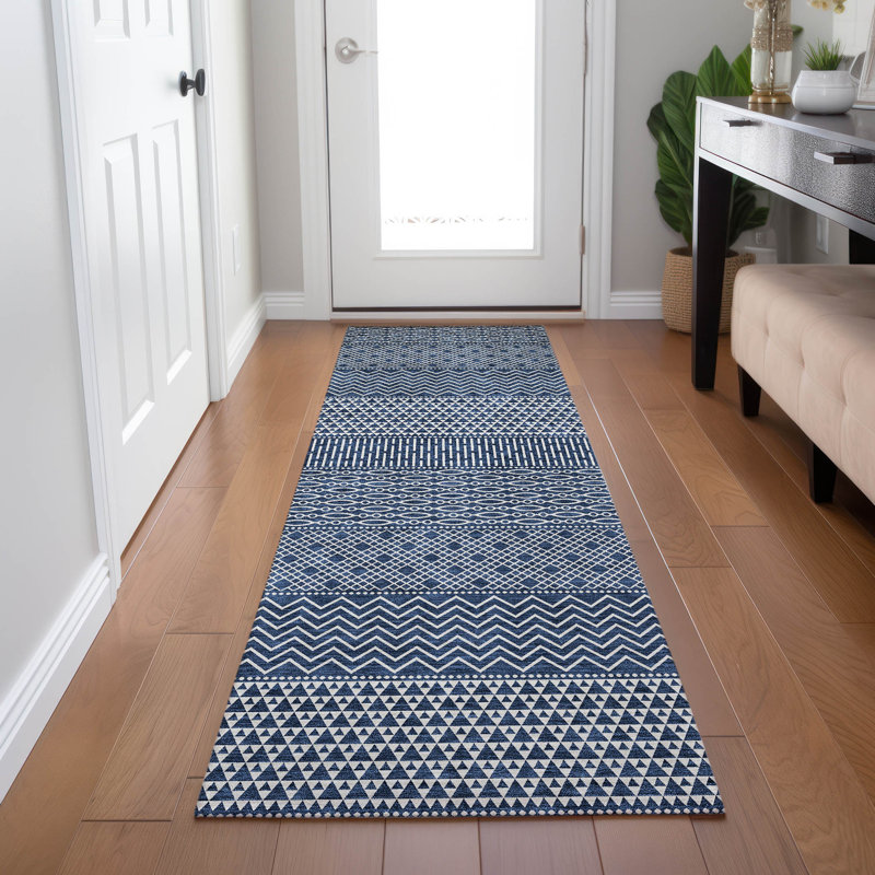 Tapis Tisdell avec envers antidérapant, Runner 2'3" x 7'6"