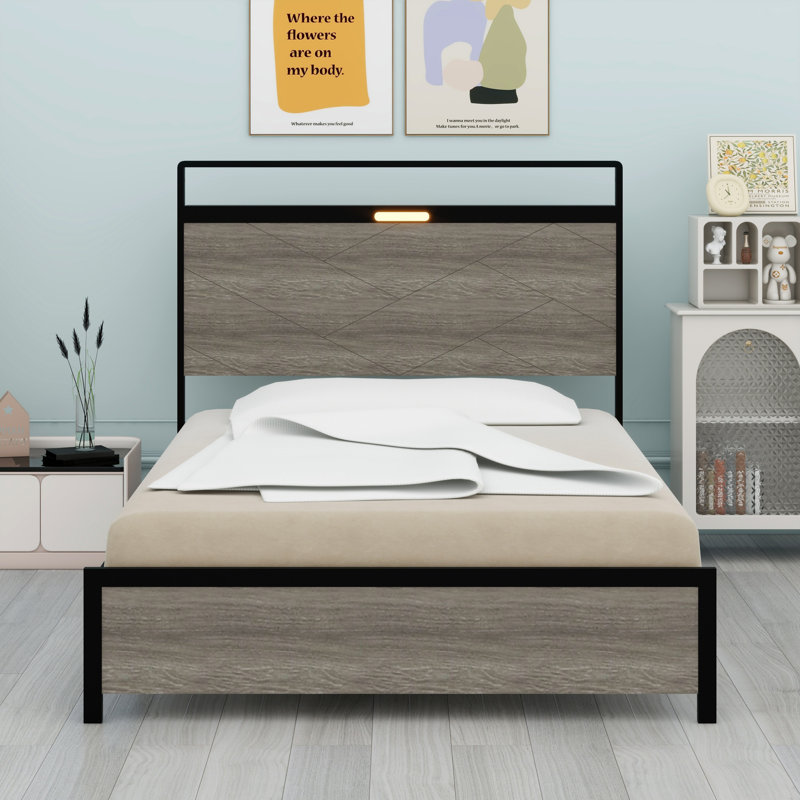 Structure de lit plateforme en bois avec tête de lit à DEL et USB, Lit double
