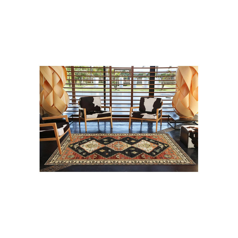 Tapis décoratif noir à motif traditionnel, Sous-tapis rectangulaire de 3 pi 3 po x 4 pi 11 po