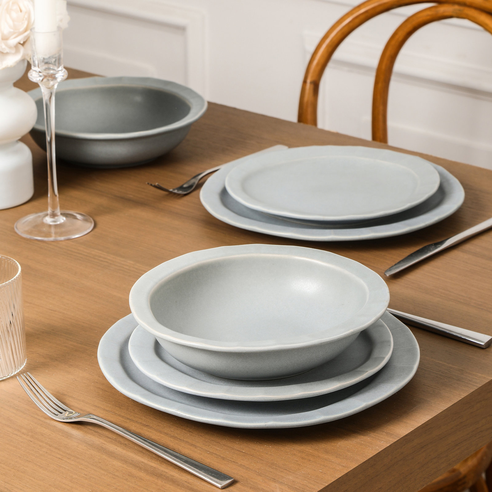 Oasis Stoneware Dinnerware Set, Blue