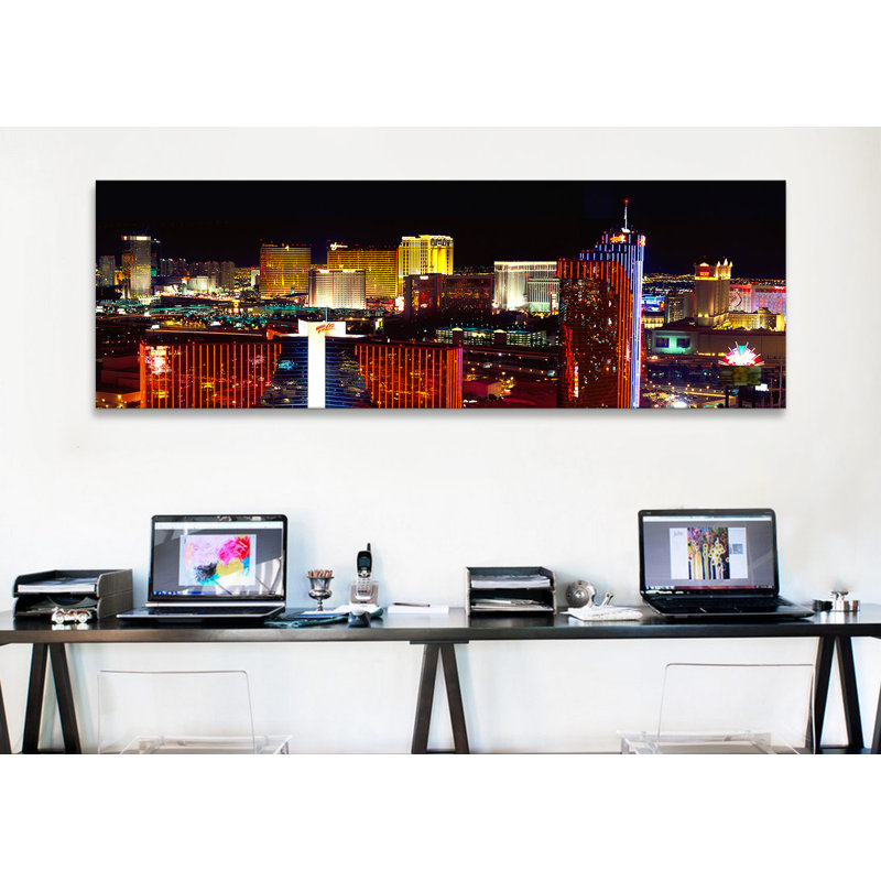 «Las Vegas, Clark County, Nevada 2011», reproduction de giclée sur toile 1 pièce, H 24 po x l 72 po x P 1,5 po, Toile tendue