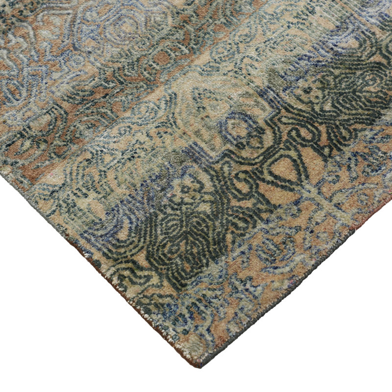 Gray Alchemy Traditional Silk Rug - 3'10" x 5'9"