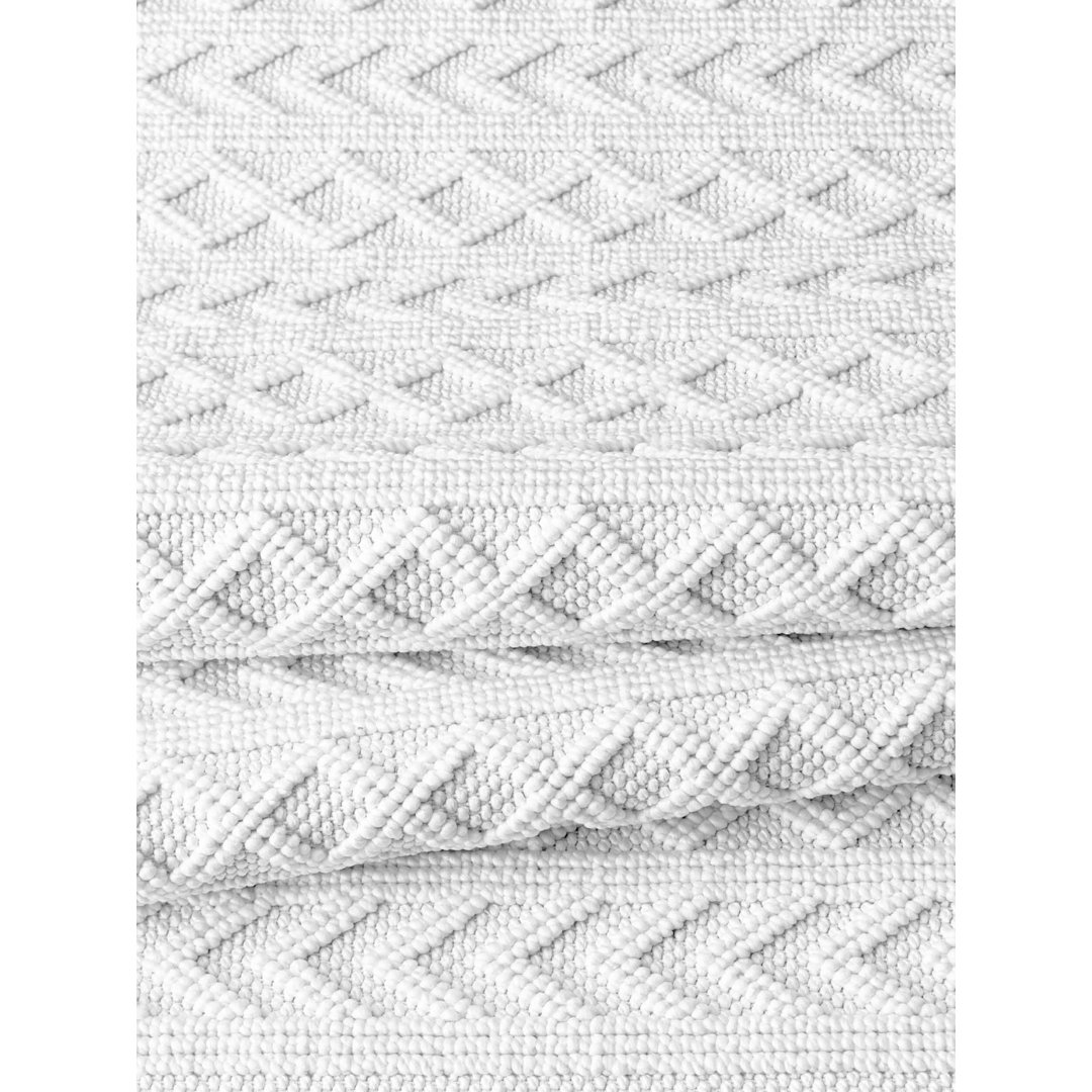 White Stripes Bedroom Rug in Runner size, Machine Made using Polyester and Modern design