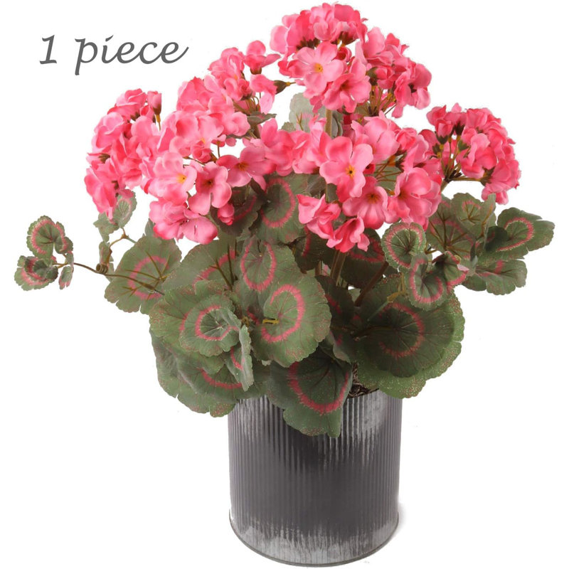 Plante artificielle 18 po dans un panier