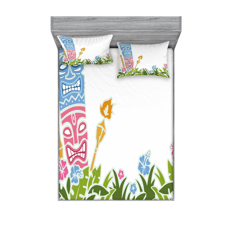 Ensemble de draps entourés de fleurs d'hibiscus frais, Ensemble de drap pour grand lit avec drap-housse