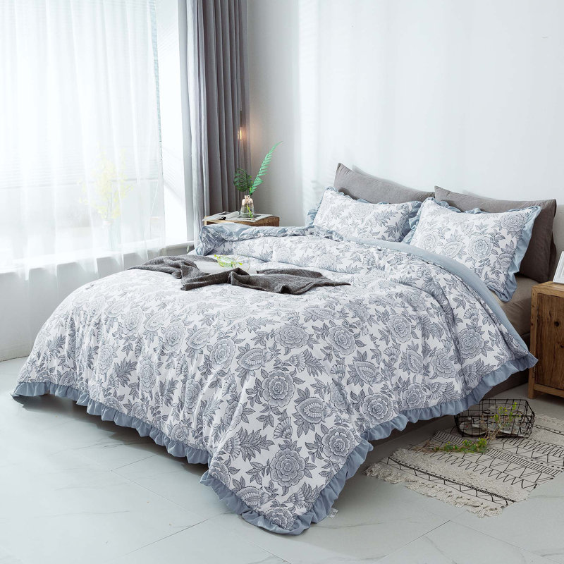 Floral Comforter, King Comforter + 2 Shams