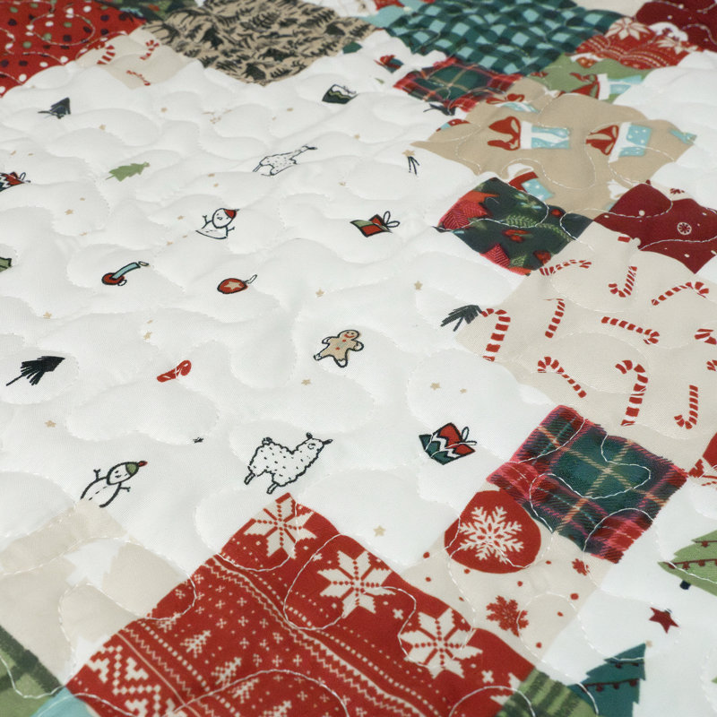 Your Lifestyle by Donna Sharp Holiday Love 2PC Twin Festive Quilt Set, Twin Quilt + 1 Standard Sham