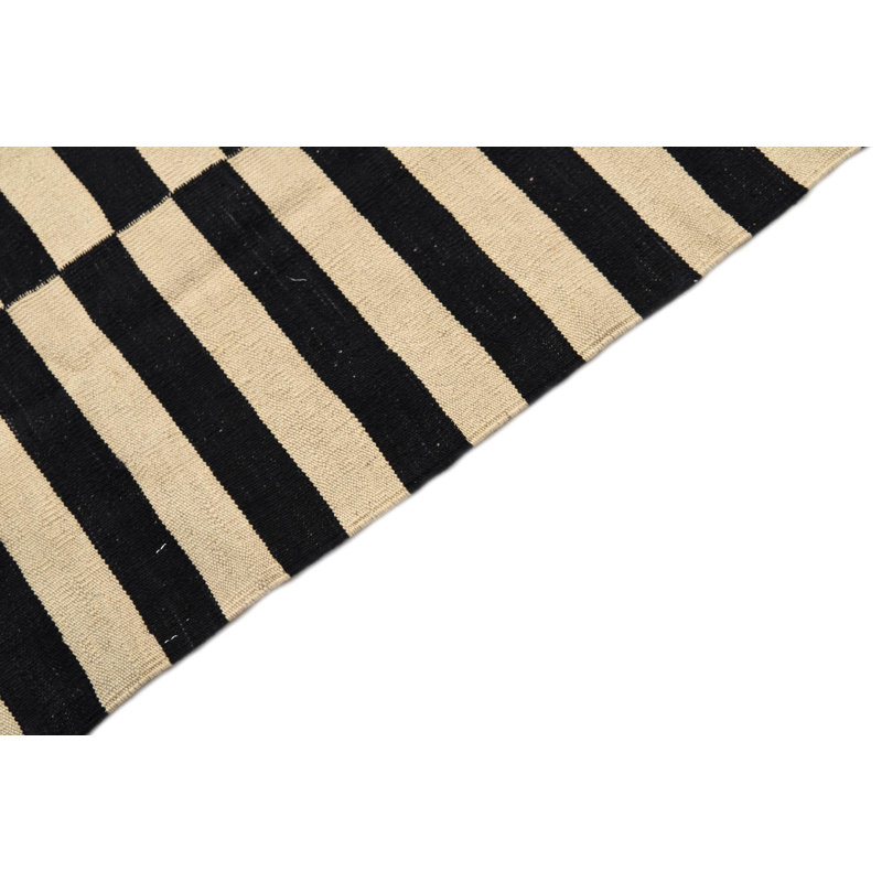 Tapis noir et blanc Noor