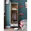 Garde-robe moderne et minimaliste en bois d'hévéa