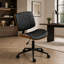 Chaise de bureau moderne sans accoudoirs avec dossier ergonomique et tissu mesh respirant pour un confort optimal même après de longues heures d'utilisation.