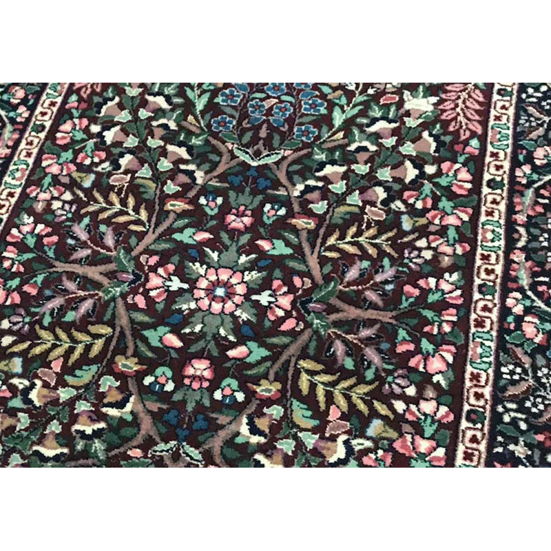 Wool Oriental Area Rug in Black/Burgundy/Pink