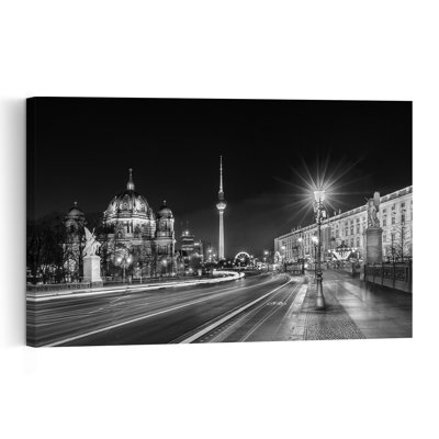 «Berlin City Nightscape Modern Vibrant Abstract Architecture City», reproduction d'art murale