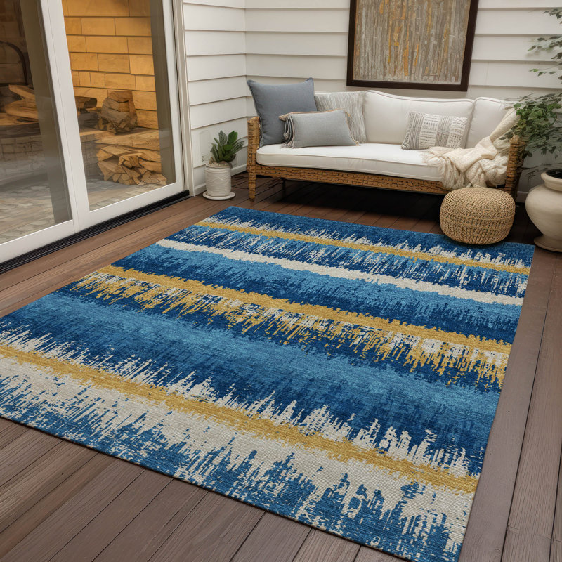 Navy and Gold Flat Woven Synthetic 5' x 7' Rug