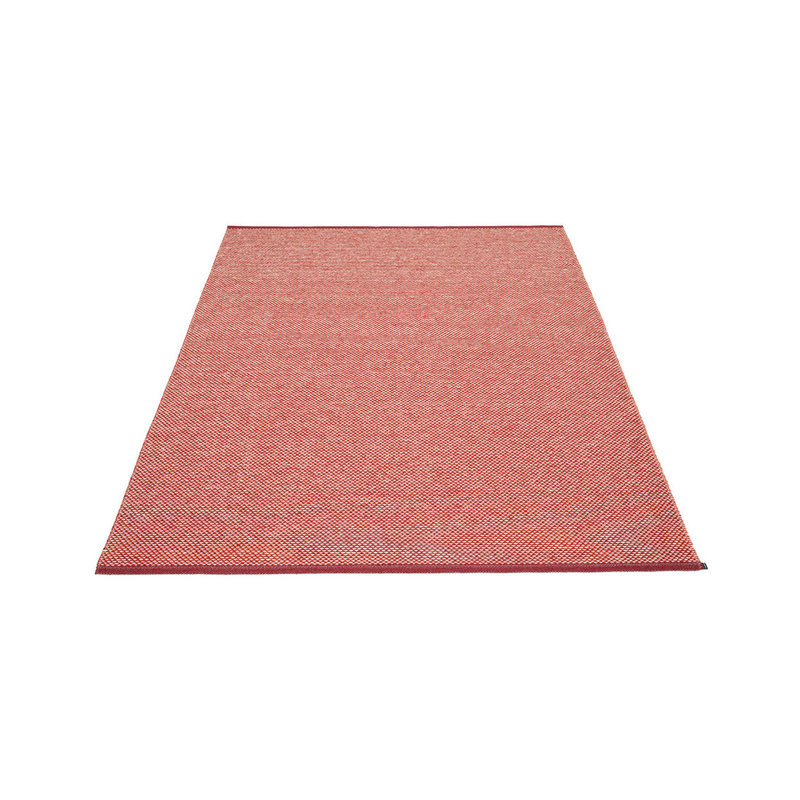 Tapis rouge foncé 7,5 x 10,5 pi EFFI, Rectangle 7 pi 6 po x 10 pi 6 po