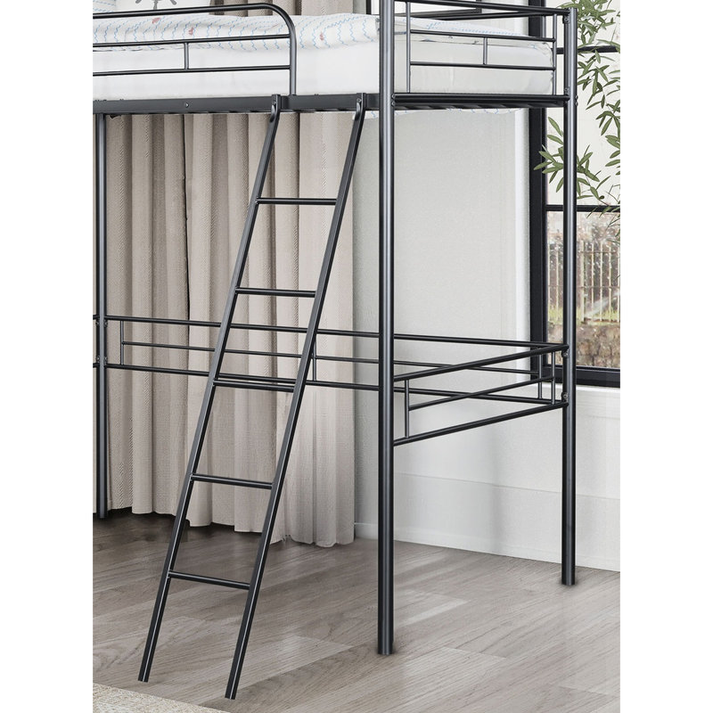 Lit mezzanine simple de style contemporain fabriqué en métal noir, attaché, espace au sol dans la chambre à coucher de style métallique, inclus, espace ouvert pour la configuration du bureau d'étude