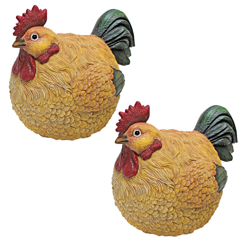 Roly-Poly Ball of Chicken Statue