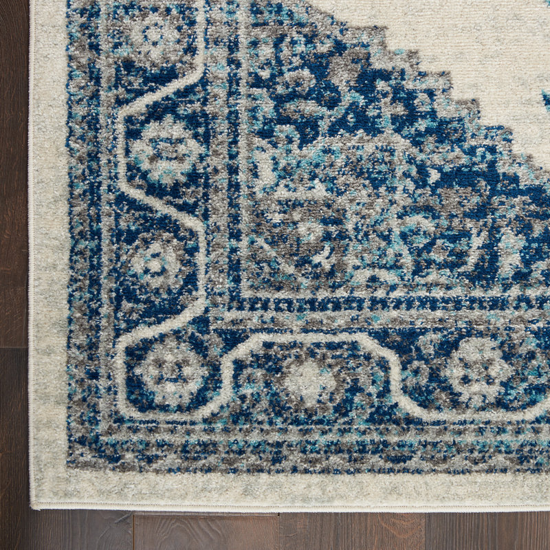 Maliana Oriental Indoor Rug, Rectangle 5'3" x 7'3"