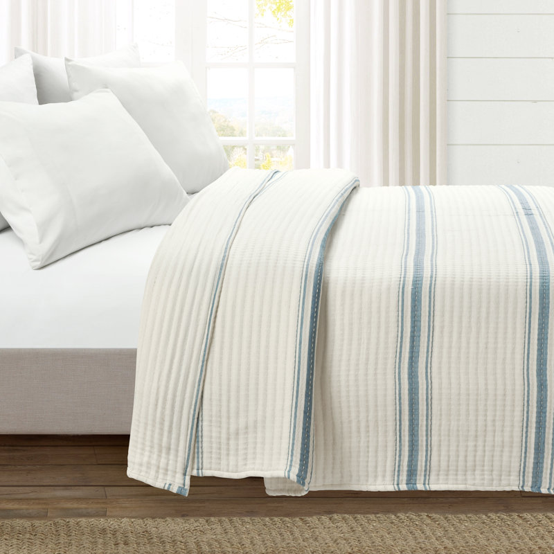 Oakleaf Cotton Striped Quilt, King Quilt, Blue