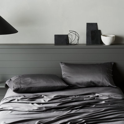 Taie d'oreiller en satin Signature