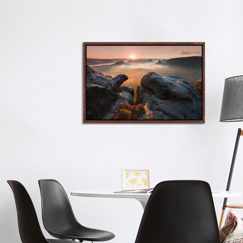 Sunrise On The Rocks by Daniel Řeřicha - Print on Canvas