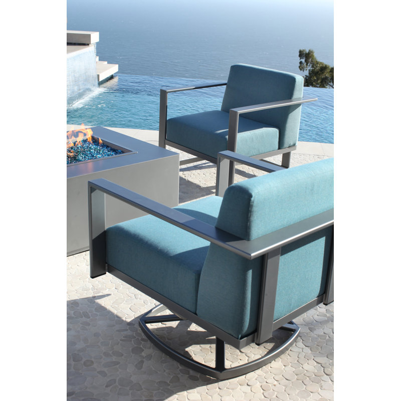 Studio Outdoor Lounge Chair, Carbon Black, Sahara Cafe