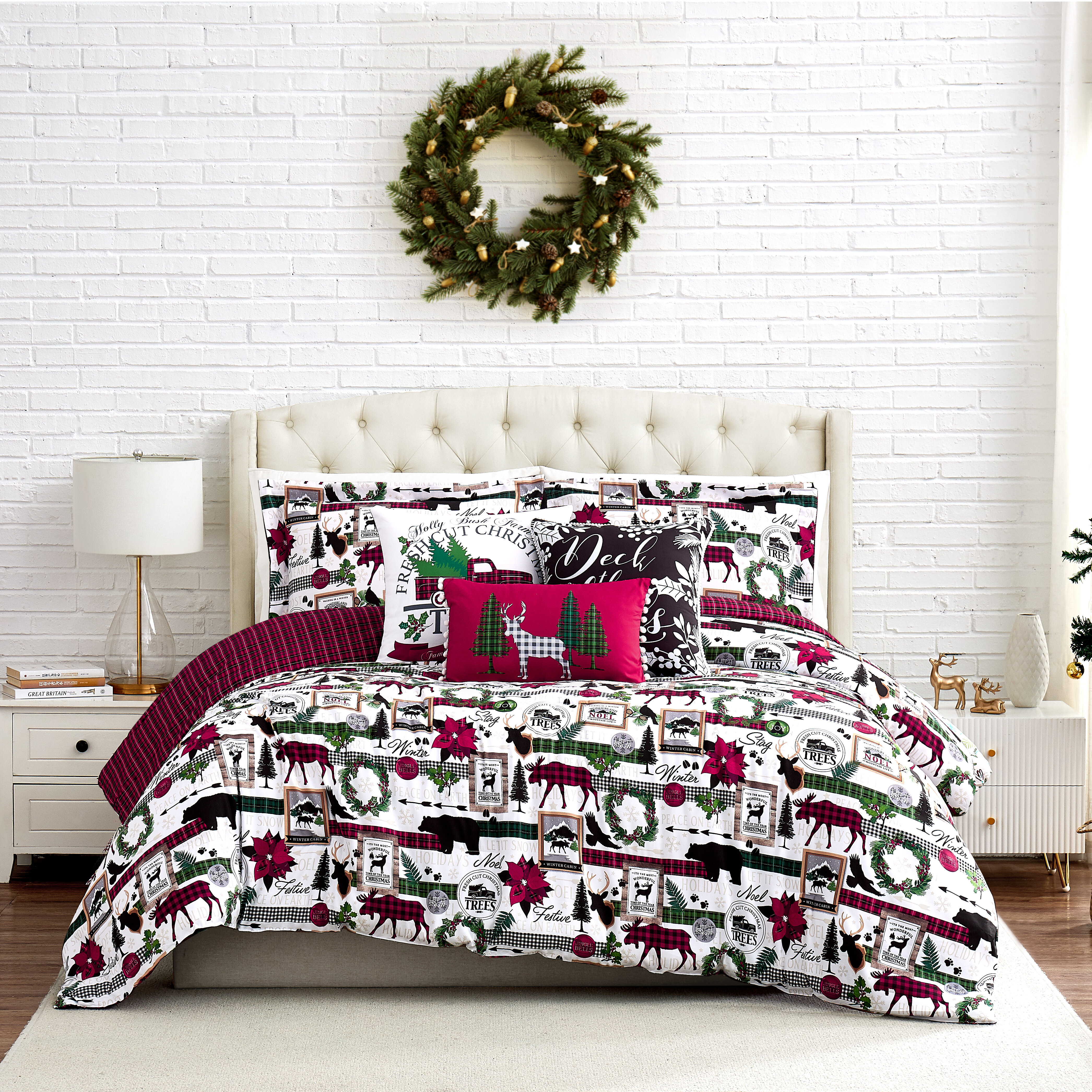 Winter Bedspread Set Queen Size, Winter Scene with Deer Frozen Trees and  Snow Christmas Season Pine Trees Bushes, Quilted 3 Piece Decor Coverlet Set