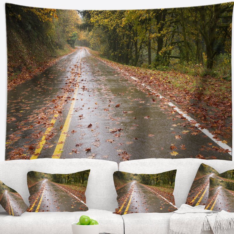 Tapisserie Schafer Wet Rainy Road, H 68 po x l 80 po