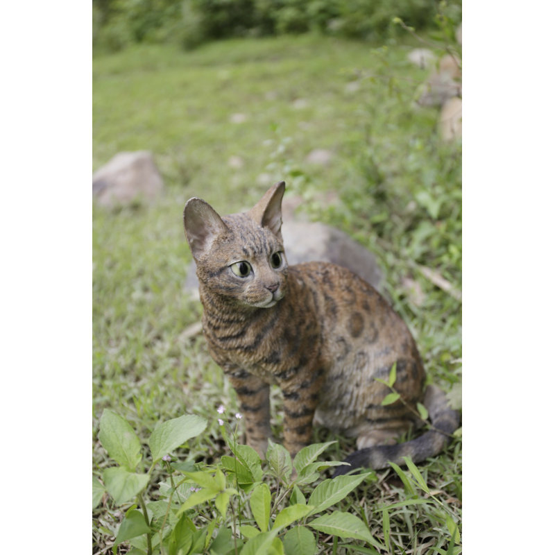 Statuette de chat du Bengale assis