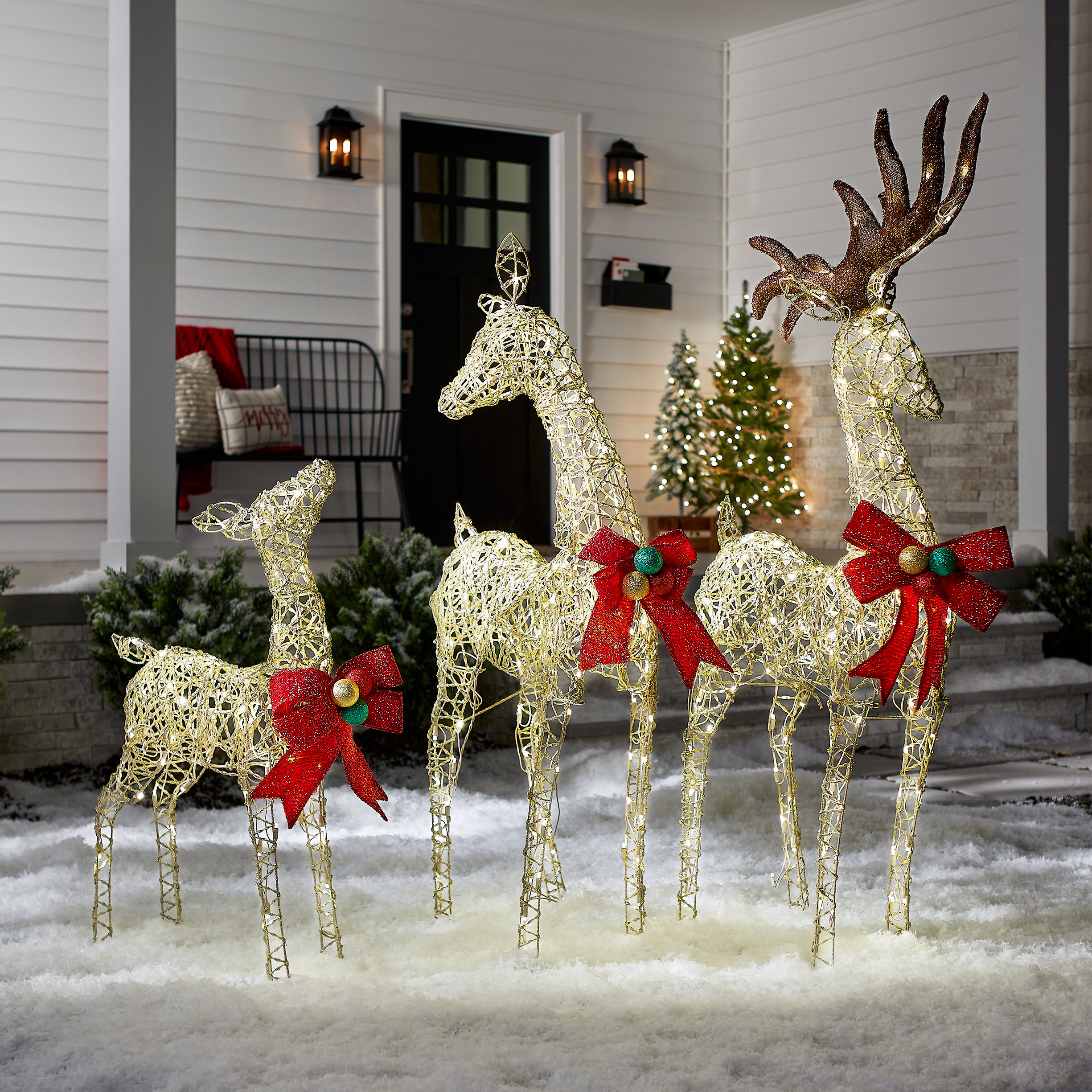 Andover Mills™ Kingswood Fir 3 Piece Deer Family Assortment Lighted ...