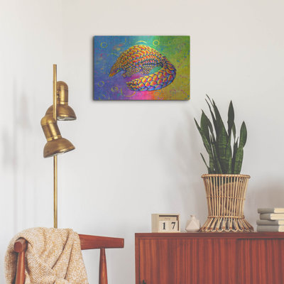 «Psychedelic pangolin» par Rebecca Wang, art mural en métal