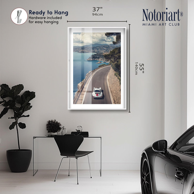 «Fast Car Monaco Shadowbox» par Notoriart, H 55 po x l 37 po, Blanc
