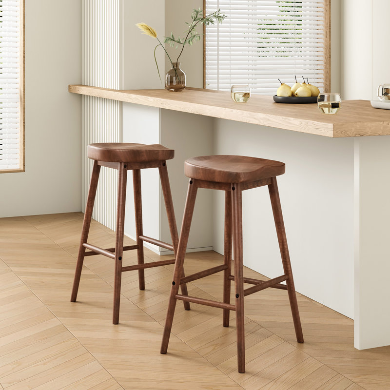 Tabouret de bar en bois massif Danel, Noyer, Tabouret de bar (siège d'une hauteur de 30,3 po)