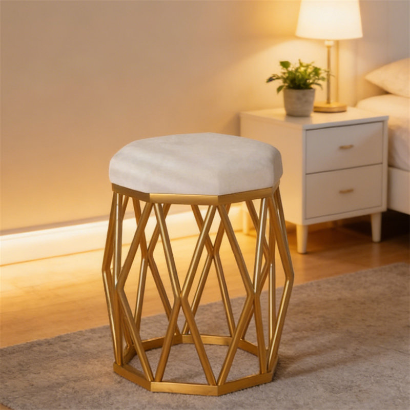 Tabouret de coiffeuse rond, avec siège rembourré en velours Teddy et structure géométrique en métal doré, robuste et polyvalent, style luxueux moderne