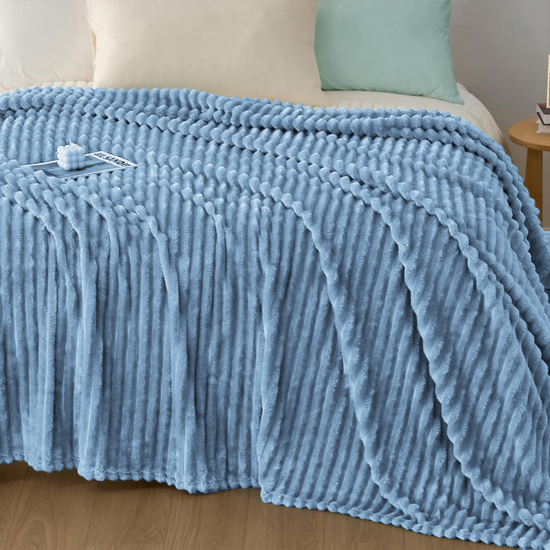 Striped Plush Lightweight Throw Blanket, Ultra Soft & Cozy for Sofa Couch Bed, Machine Washable, Blue, 100cm x 150cm